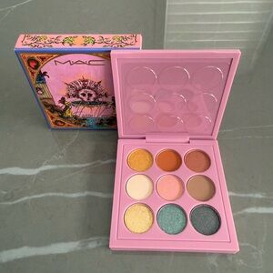 MAC X HARRY REED: EYESHADOW PALETTE - FIGHTING FOR THE BEAUTY OF FLUIDITY